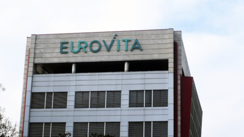 Eurovita: rosso da 1,5 miliardi nel 2022, stallo su salvataggio e accordi vincolanti