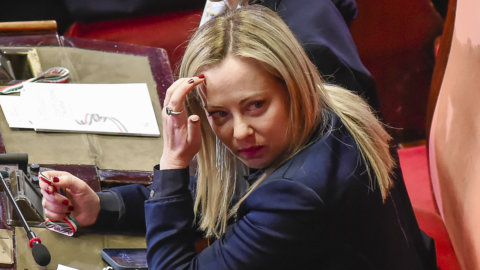 Riforme costituzionali: Meloni avvia il confronto, il Terzo Polo apre ma Pd e M5S avvertono: “Nè presidenzialismo nè premierato”