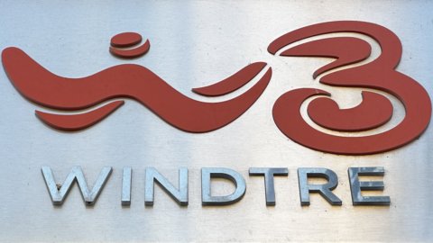 Scorporo rete Wind Tre: la società cederà il 60% del ramo d’azienda al fondo svedese Eqt. Sul piatto 3,4 miliardi