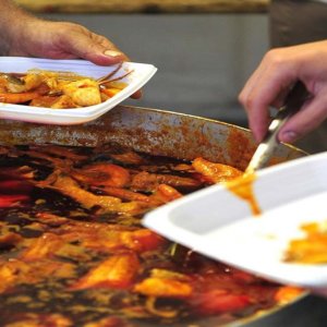 Das beste Brodetto und die beste italienische Fischsuppe? Tirreno und Adriatico treten beim Brodettofest in Fano gegeneinander an