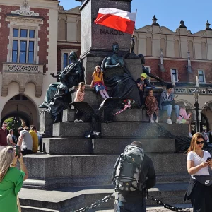 A Polónia tornou-se um país iliberal que alarma a Europa: risco Polexit no horizonte