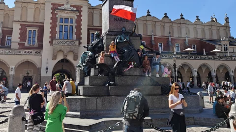 Polonia se ha convertido en un país antiliberal que alarma a Europa: riesgo de polexit en el horizonte