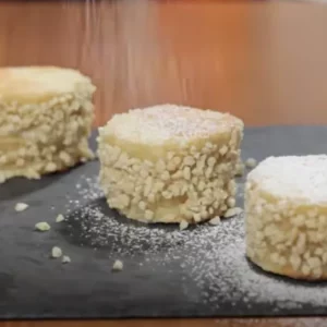 Paste Elena: desertul regal sicilian cu ricotta si migdale prajite. Iată rețeta delicioasă