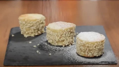 Paste Elena: desertul regal sicilian cu ricotta si migdale prajite. Iată rețeta delicioasă