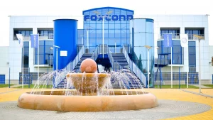 Foxconn, utili in volo grazie all’AI: +35% nel trimestre, corre la domanda di server