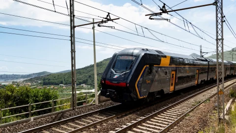 In treno gratis per viaggiare in Europa, in palio 35mila biglietti per i giovani. Candidature fino al 30 aprile: ecco come partecipare