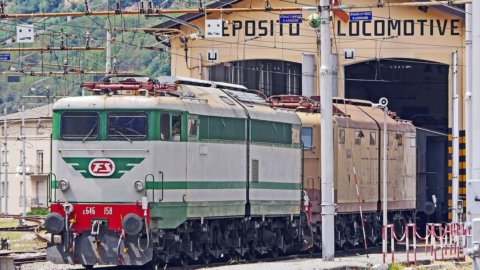 Viajar nos comboios históricos FS: todas as iniciativas para a ponte 2 de junho