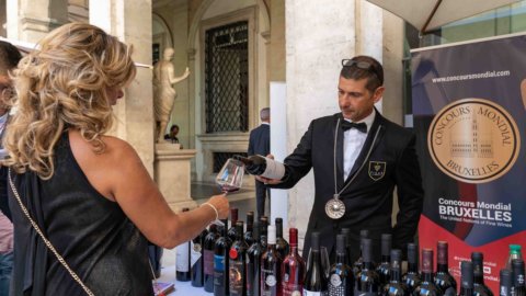 Vino: a Roma premiazione e degustazione dei vini italiani vincitori di medaglie al Concours Mondial de Bruxelles