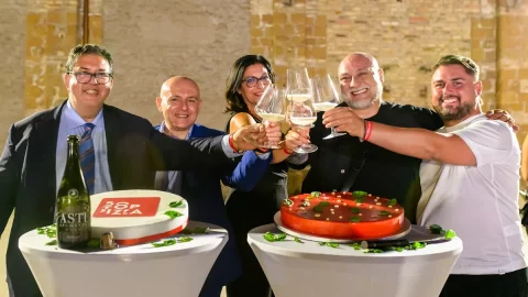 Beste Pizzerien 2023: Martucci in Caserta und Vitagliano in Neapel. Boncis Parmigiana-Reisepizza-Enthüllung des Jahres