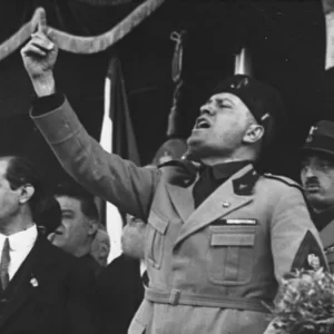 Itu terjadi hari ini: pada 25 Juli 1943, rezim fasis runtuh. Dewan Agung tidak mempercayai Mussolini