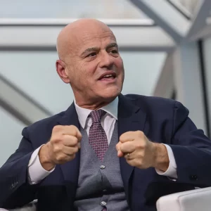 Eni cede la controllata nigeriana Naoc e investe 7,7 miliardi in Egitto