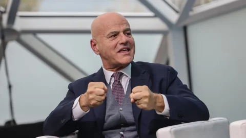 Eni completes the buyback: now the Treasury could sell a 3-4% stake. Here because