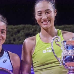 Palermo Ladies Open, banyak pemain tenis biru di lapangan