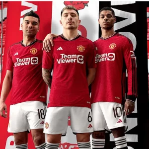 Manchester United încă poartă Adidas: super afacere în valoare de un miliard în 10 ani