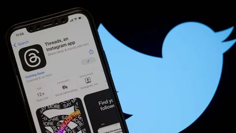 Маск против Цукерберга: Twitter угрожает подать в суд на Meta из-за конкурирующего приложения Threads