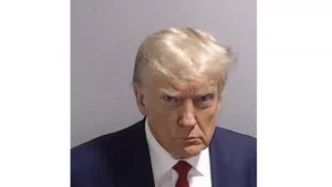 Donald Trump nella foto segnaletica