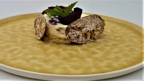 La ricetta della torta di Melanzane Rosse di Rotonda dello chef Peppe De Marco, il piacere della tradizione e della salubrità lucana