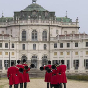 Av borusu: Versay'dan Venaria Reale'ye. Olschki tarafından yayınlanan bir kitap