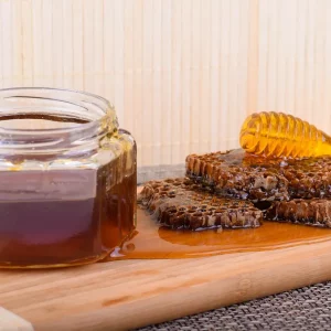 Madu: yang terbaik di Italia yang diberikan oleh National Honey Observatory. 17 di Atas