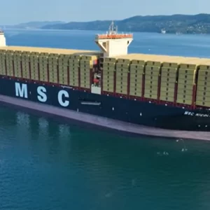 MSC vara Nicola Mastro, la portacontainer dei record. Aponte su Ita: “Noi ci siamo”