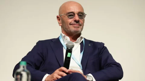EdiliziAcrobatica: o fundador e CEO Riccardo Iovino morreu. As ações desabam na Piazza Affari, na opinião do Conselho de Administração