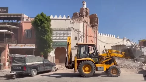 Terremoto in Marocco, si aggrava il bilancio dei morti e dei feriti e gli ospedali sono al collasso