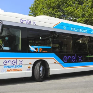 La movilidad eléctrica de Enel X conquista Sudamérica: después de Chile, México y Colombia, los primeros autobuses en Sao Paulo