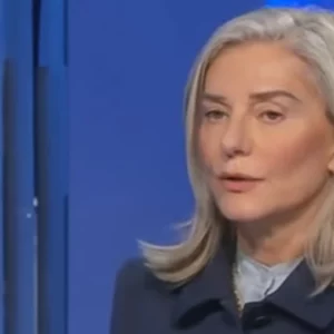 Elena Basile, émission télévisée anti-israélienne idiote : "Assez, je m'en vais." Hourra, mais s'il te plaît, ne reviens pas