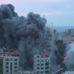 Bombe su Gaza, razzi su città israeliane, stop allo scambio di prigionieri: la guerra Hamas-Israele torna a colpire