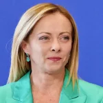यूरोपीय चुनाव: मेलोनी एक उम्मीदवार हैं और सरकार पर जनमत संग्रह की मांग करती हैं। कैलेंडा ने खुद को अस्वीकार कर दिया और मैदान में उतर गया