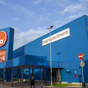 Mondo Convenienza nel mirino dell’Antitrust: istruttoria per prodotti difettosi e montaggio non corretto