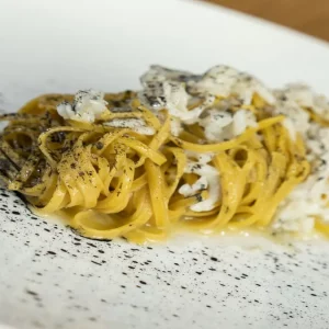 Tajarin com trufas: a receita que cheira a floresta e a Langhe do chef Daniel Zeilinga