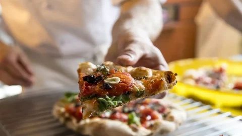 "Pizza Şehri" için Roma'da büyük ustalar ve yeni ortaya çıkan pizza şefleri