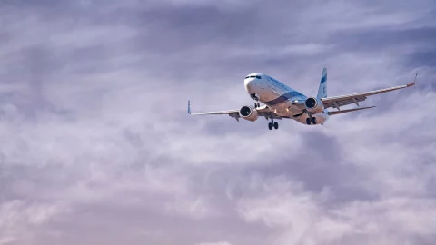 Airplane landing