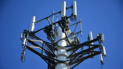 Adieu la télévision, le numérique terrestre. La diffusion 5G arrive et fonctionnera avec les réseaux cellulaires