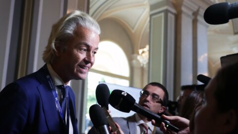 Na Holanda, vitória da direita: o ultranacionalista Wilders na liderança, Timmermans em segundo