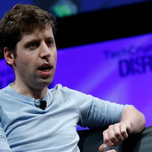 Twist OpenAI : Sam Altman ne revient pas et rejoint Microsoft. Il dirigera la recherche sur l’intelligence artificielle