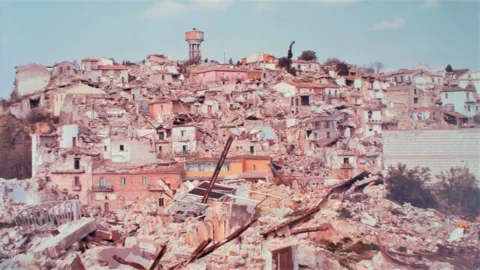 Sucedió hoy: hace 43 años el terremoto de Irpinia, una tragedia aún viva en la memoria