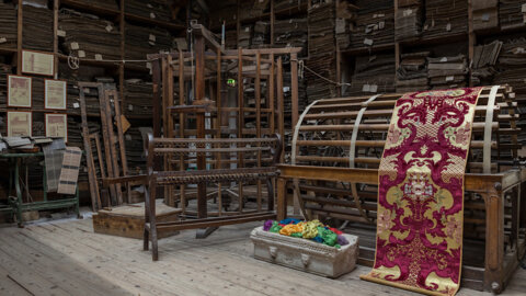 Venise, voyage à travers l'histoire du tissage Luigi Bevilacqua : fabrique et atelier de tissages anciens et précieux