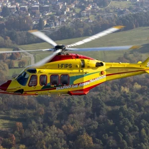 Leonardo: elicottero AW139 completa il primo volo con carburante sostenibile al 100%