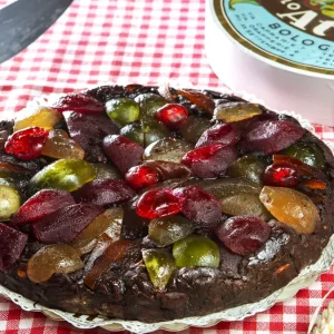 Certosino di Bolonia, el postre-mosaico navideño de fruta confitada que viene de la Edad Media