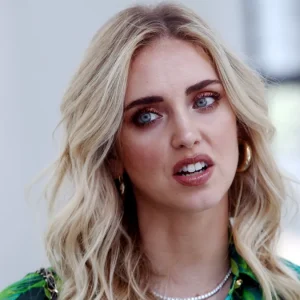 Chiara Ferragni entschuldigt sich auf Instagram für den Balocco Pandoro. Sturm auch über Ostereier