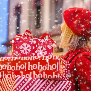 ¿Cómo se celebra la Navidad en el mundo? Del pollo frito a las telarañas en el árbol: aquí te contamos las tradiciones más curiosas