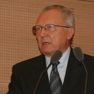 Jacques Delors, un mare pro-european, s-a stins din viață la vârsta de 98 de ani: a fost ministrul lui Mitterrand și președinte al Comisiei UE