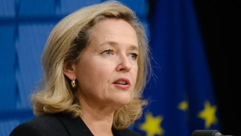 Nadia Calviño è la nuova presidente della Banca europea per gli investimenti (Bei). Niente da fare per Daniele Franco