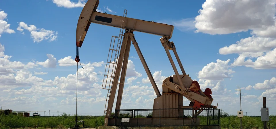 Borsa oggi 22 luglio: l’impennata del petrolio non frena l’Europa, occhi sui conti Big Tech. A Milano corrono i titoli oil – DIRETTA