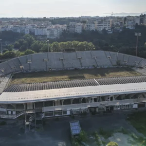 “Mari kita selamatkan stadion Flaminio”: seruan terhadap degradasi simbol Roma