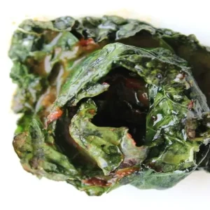 La ricetta del Cavolo nero e pomodoro della chef Antonia Klugmann, benessere stellato in tavola