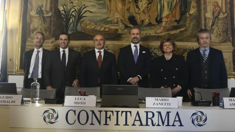 Confitarma، نئے صدر Zanetti نے خبردار کیا ہے: "بحیرہ احمر میں بحران سے بھاری نتائج کا خطرہ"