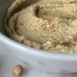Hummus de năut, sosul din Orientul Mijlociu cu multe proprietăți luptat între Liban și Israel: iată rețeta